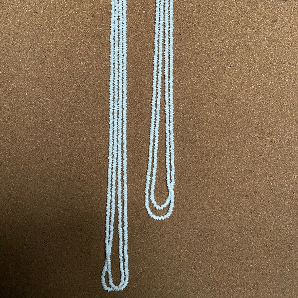 2 layered white necklaces - Picture 1 of 3